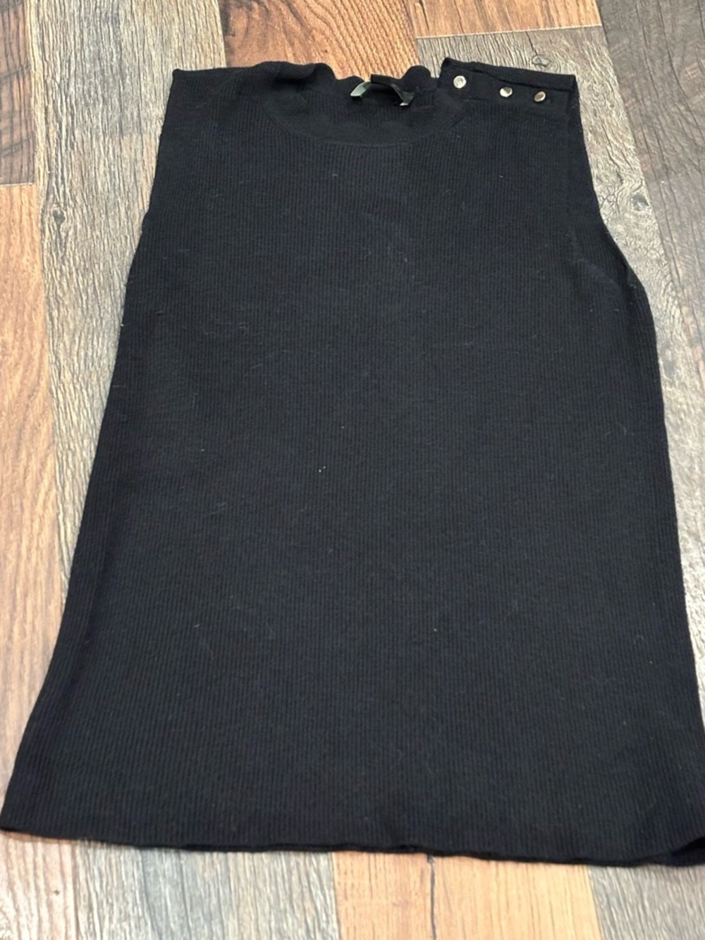 Ann Taylor Black Sleeveless knit  Top in size medium